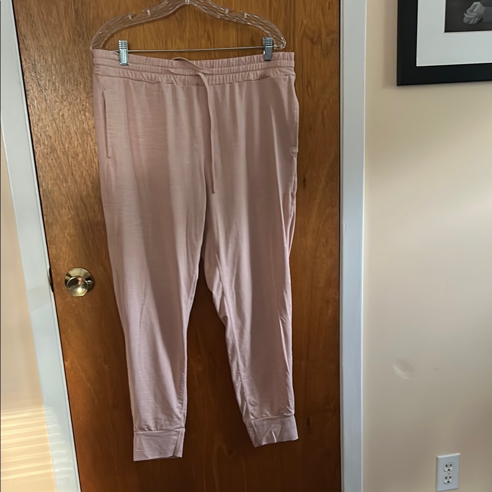 Jaanuu Pink Track Pants with Elastic Waistband and Cuffed Ankles